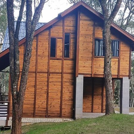 Chalé em frente ao zoológico Villa Curitiba Esterno foto