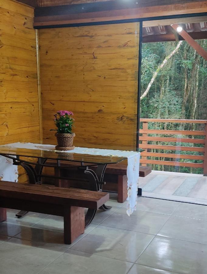 Chalé em frente ao zoológico Villa Curitiba Esterno foto